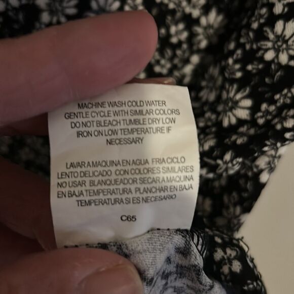 A.U.W XL top EUC preloved  ❤️ - Picture 7 of 7